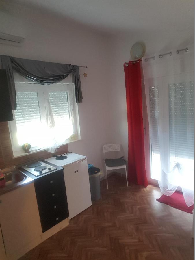 Apartments Megi Biograd Na Moru Buitenkant foto