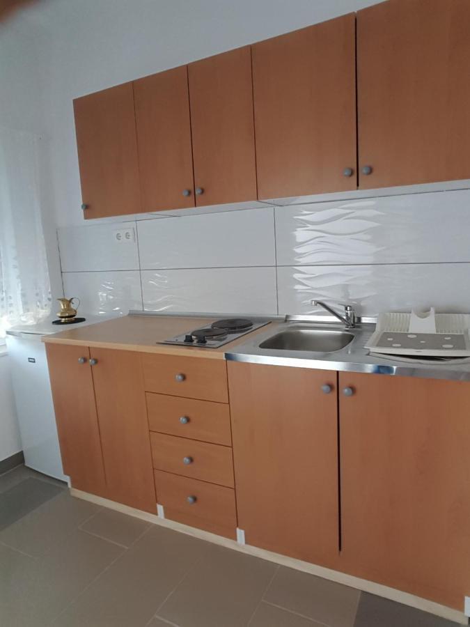 Apartments Megi Biograd Na Moru Buitenkant foto